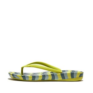 FitFlop Iqushion Wave Print Ergonomic Women's Flip Flops Light Green | 581FYZNVA