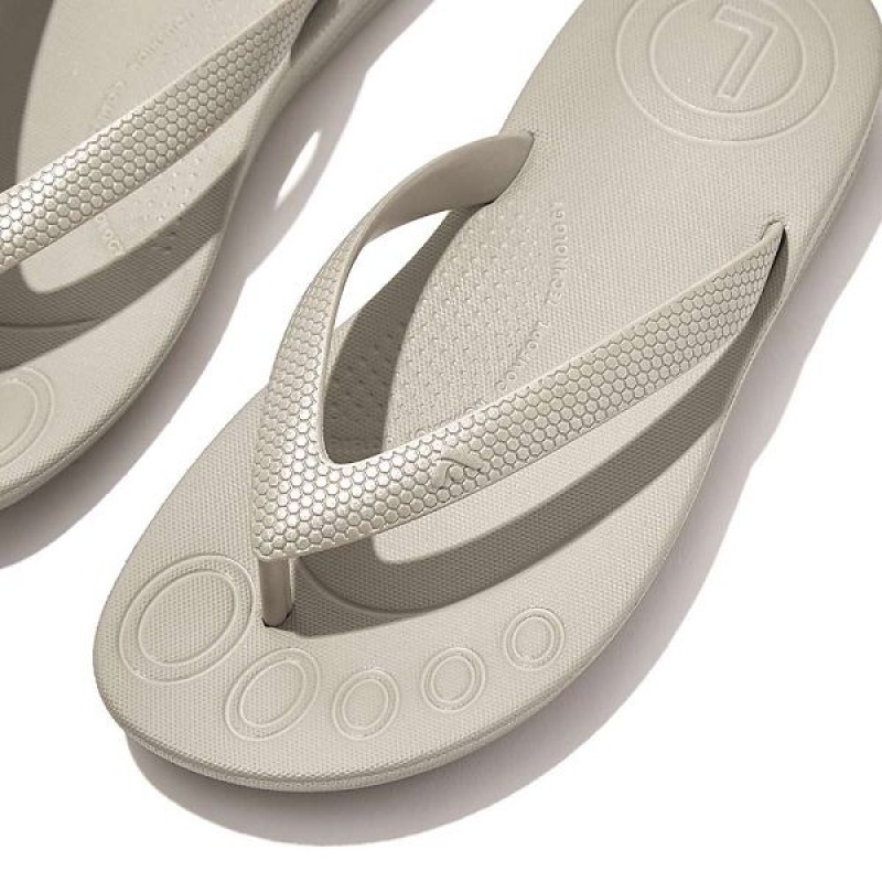 FitFlop Iqushion Junior Shimmer Ergonomic Kids' Flip Flops Silver | 736EBCQPW