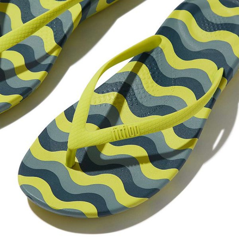 FitFlop Iqushion Wave Print Ergonomic Women's Flip Flops Light Green | 581FYZNVA